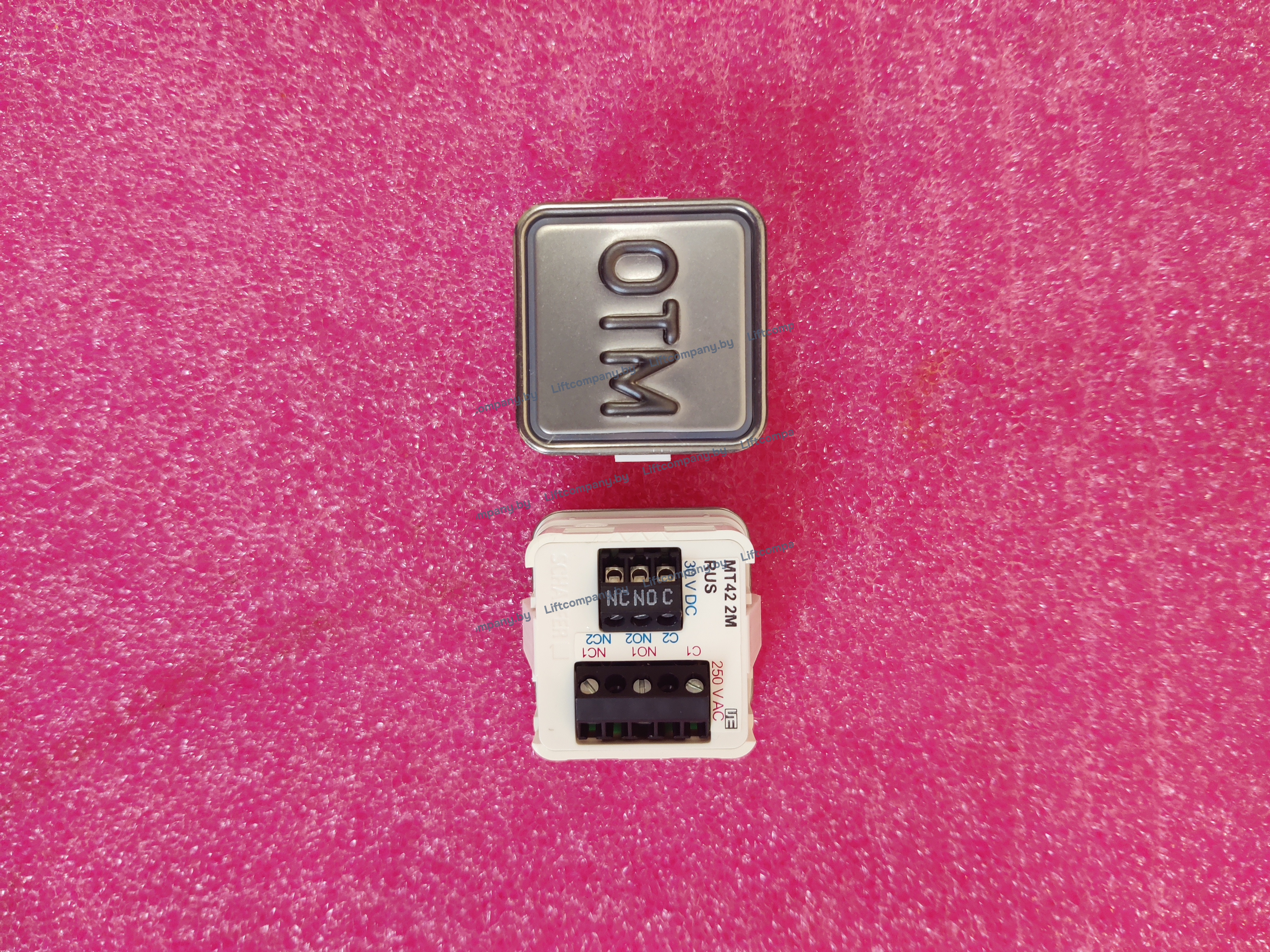 Кнопочный модуль МТ-42-2М RUS выдавленная надпись ОТМЕНА ЩЛЗ (SCHAEFER)