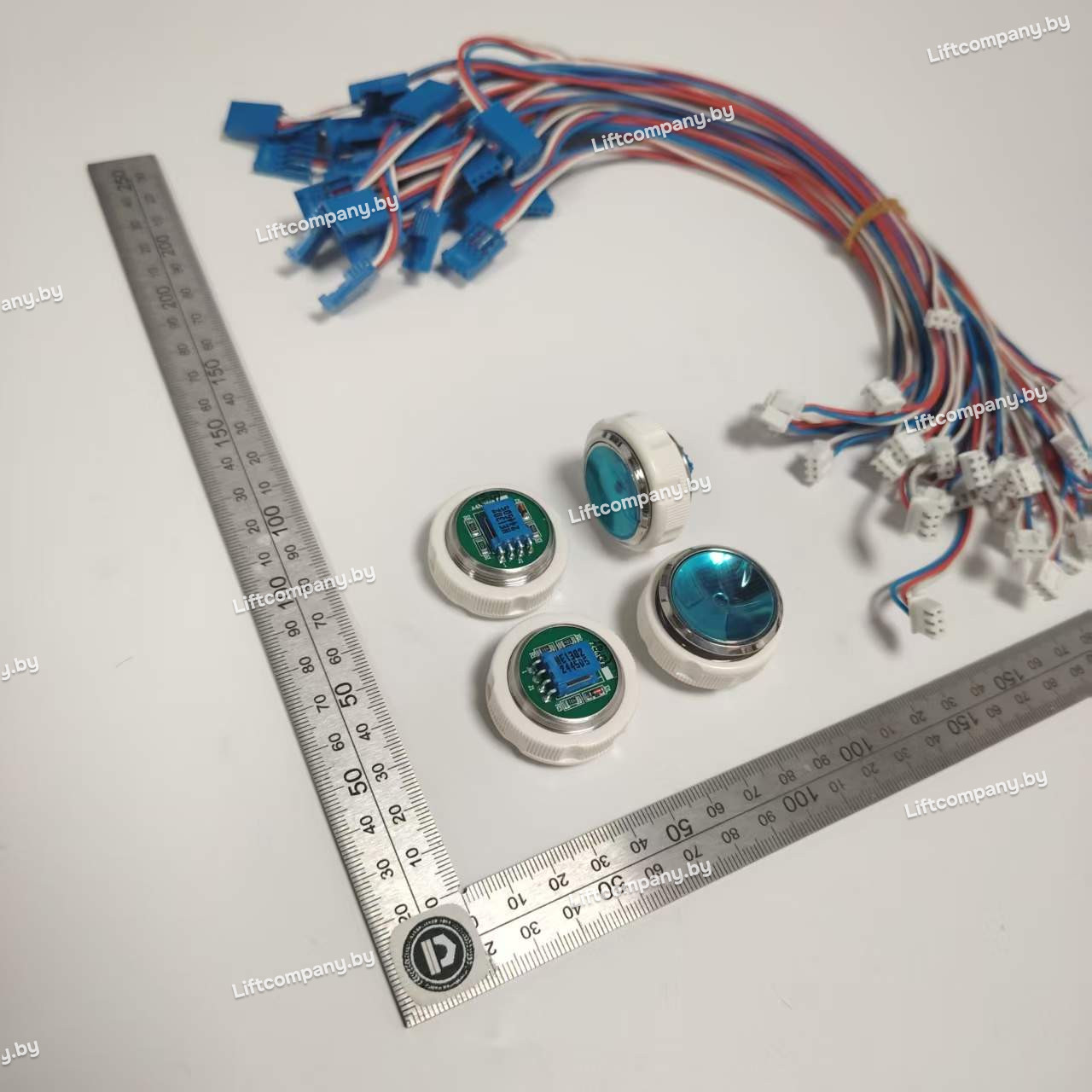 Кнопка антивандальная, зеленая точечная подсветка, шлифованная, разъем АМР, Otis