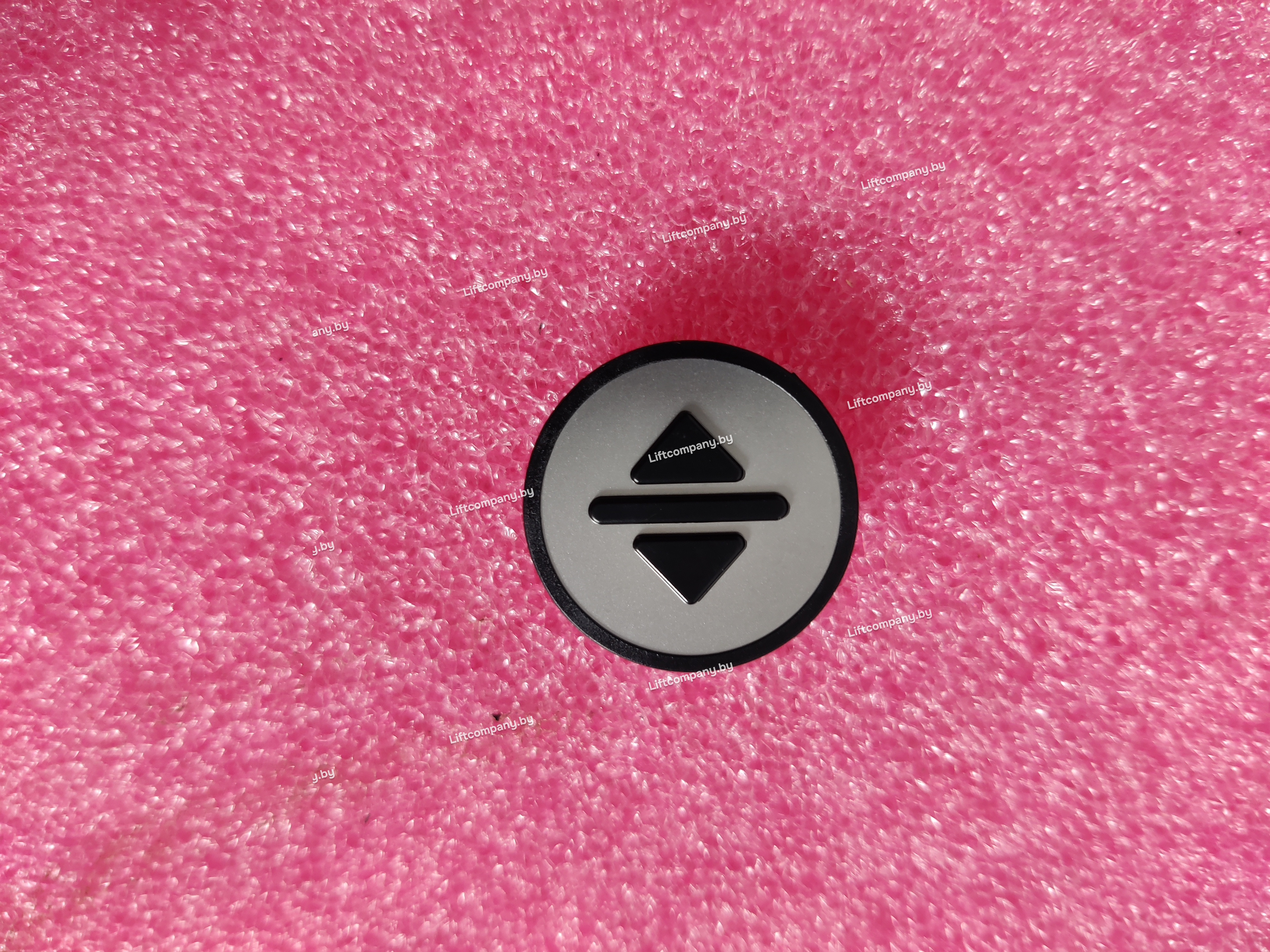 Толкатель KM801054G081, Kone