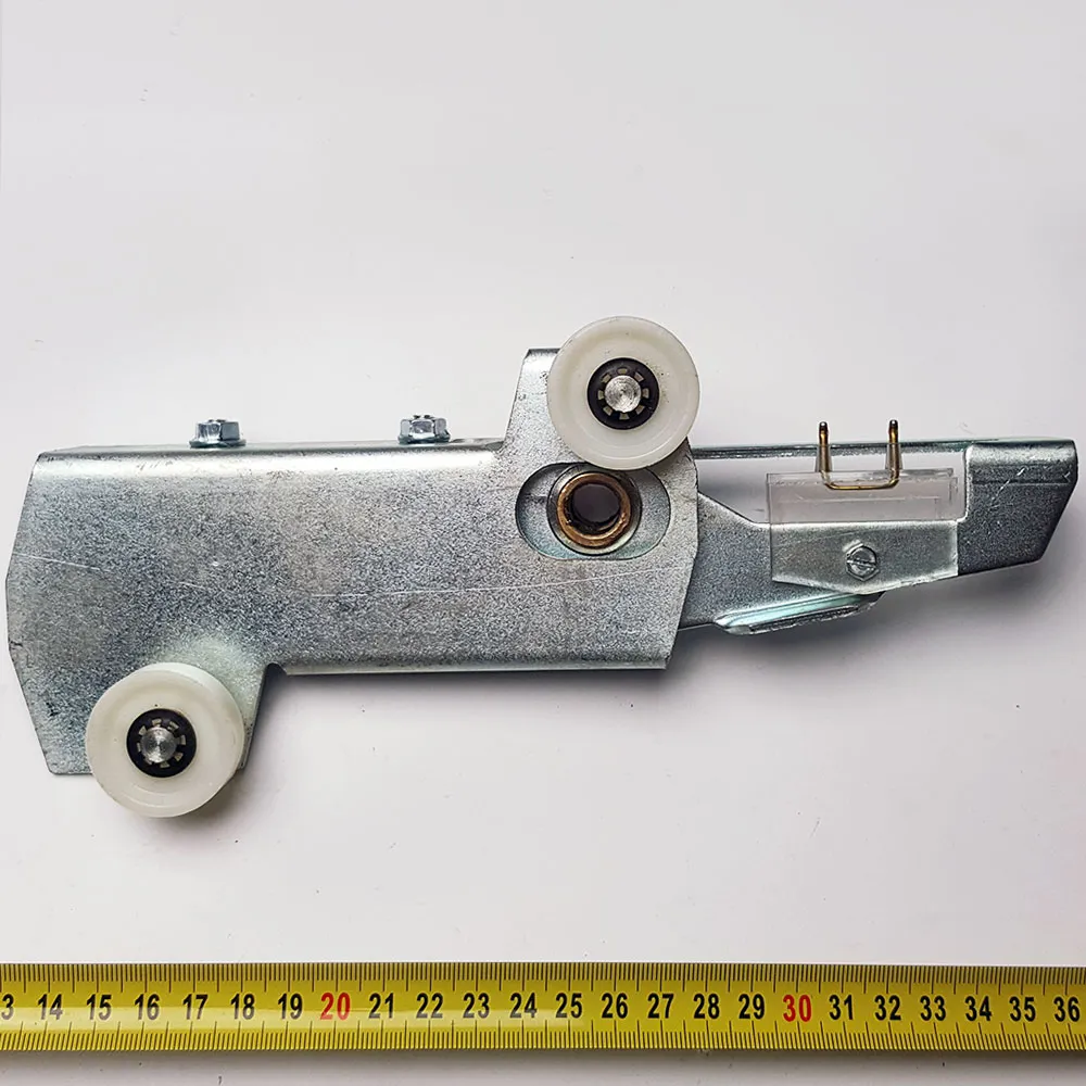 Качалка двери шахты в сборе модель 210/40/10 правая CSP.4000RD000 Fermator